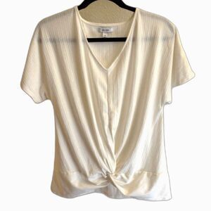 Nine West White Ribbed Twist Front Top Medium Short Sleeve Blouse